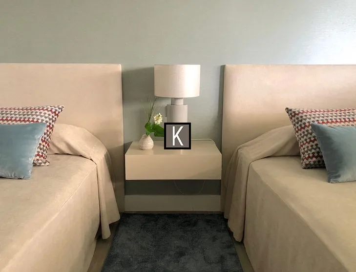 Muebles a Medida - Mesilla de Diseño